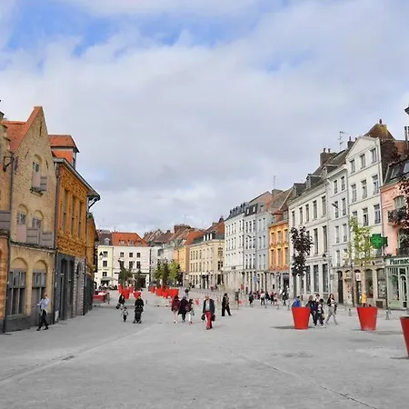 Vieux-lille : Superbe De 90m2 Appartement