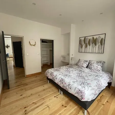 Vieux-lille : Superbe De 90m2 Appartement *